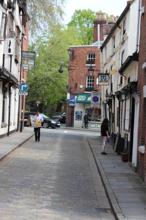 Darwin'S Kitchen Shrewsbury Exterior foto